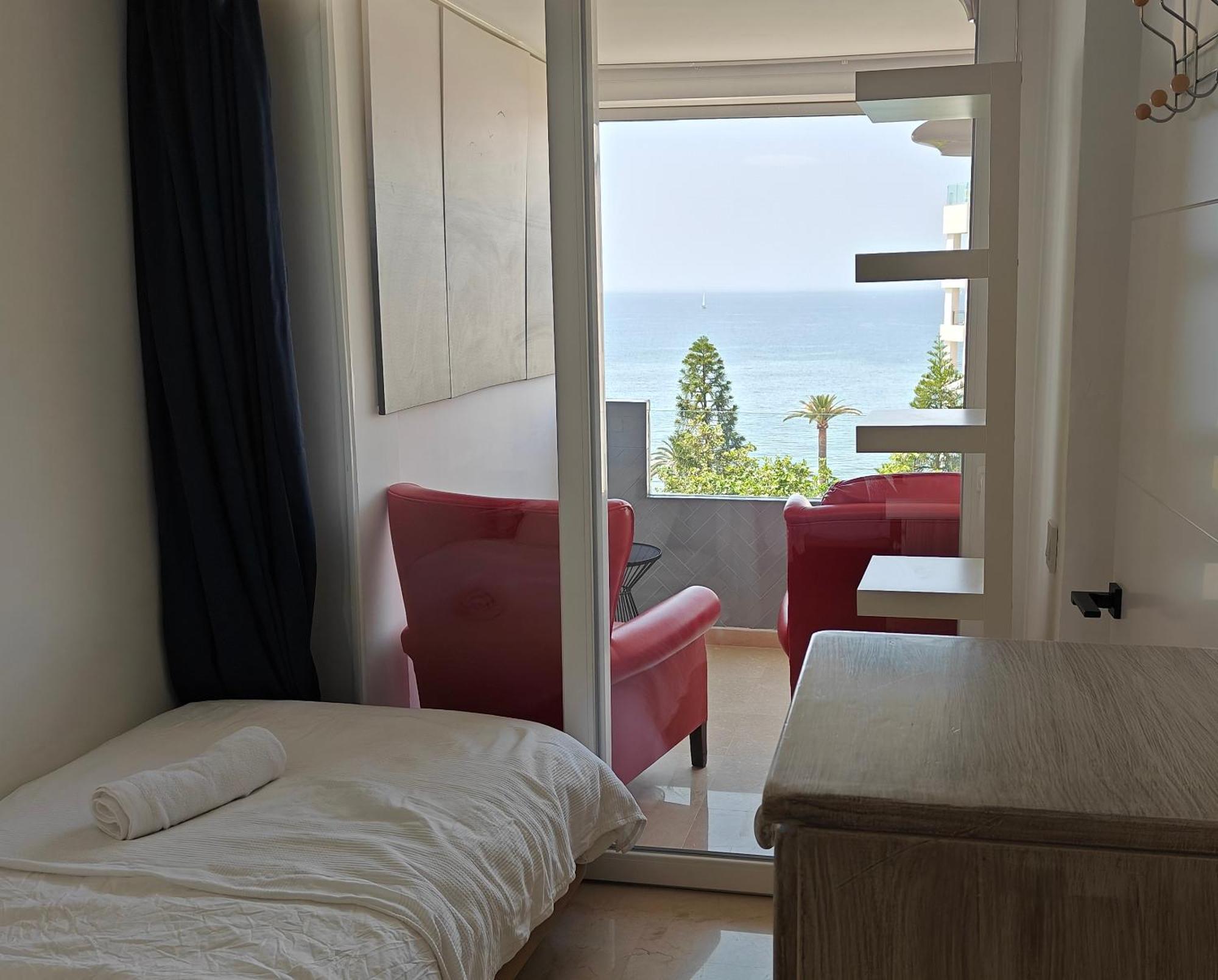 Marbella Centre Beachfront & Pool Экстерьер фото
